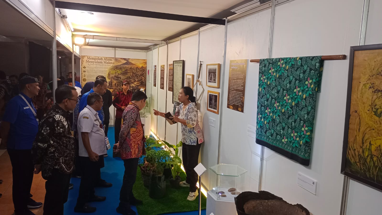 Pameran di Museum Ronggo Warsito